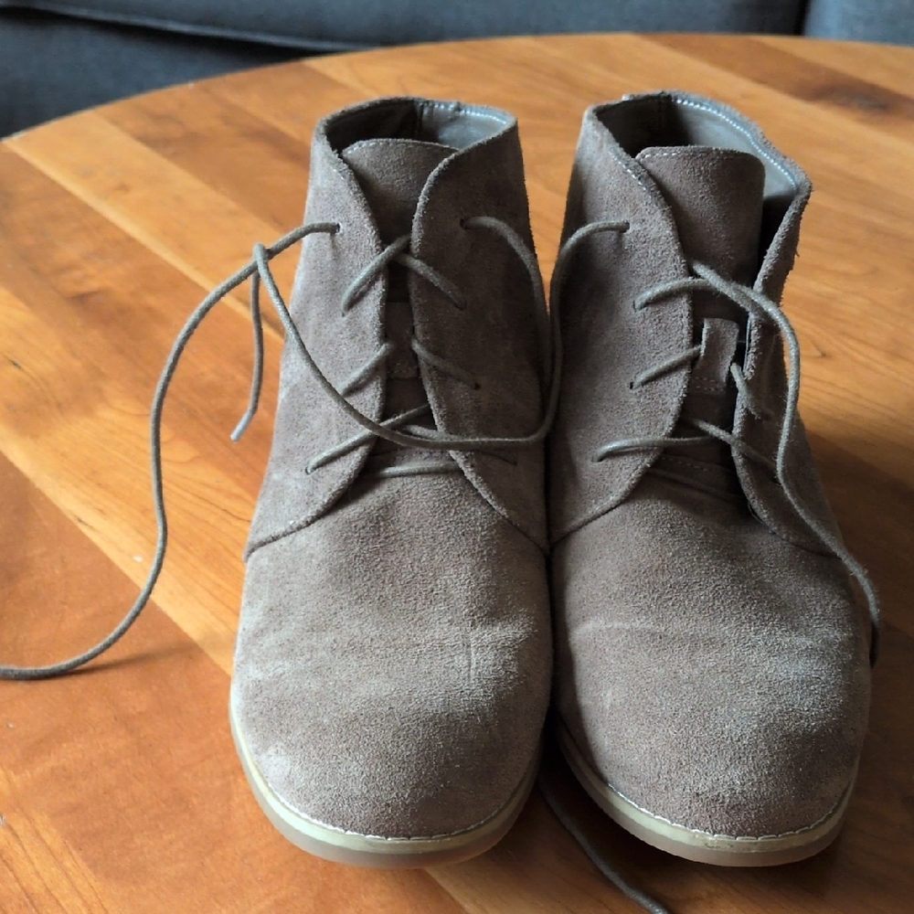 Blondo Waterproof Taupe Suede Boots